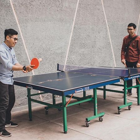 The Social House - Coliving & Hostel - Previously Known As Nomad Hostel Jakarta Luaran gambar